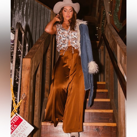 The Wild J Boutique Pants - NWT The Wild J Satin Camel Brown Palazzo Pants
